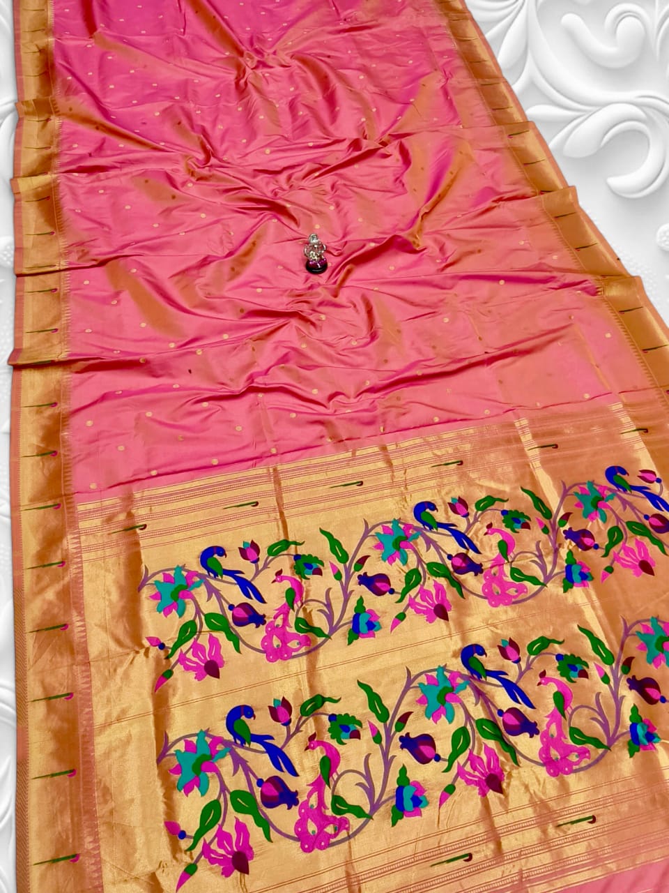 Beautiful Gauri Muniyaa Paithani