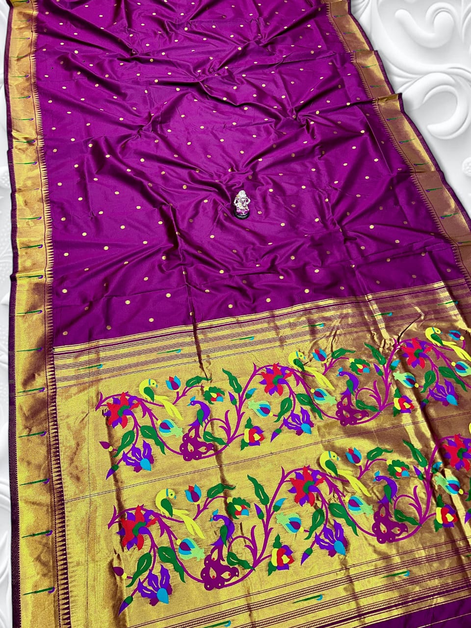 Beautiful Gauri Muniyaa Paithani