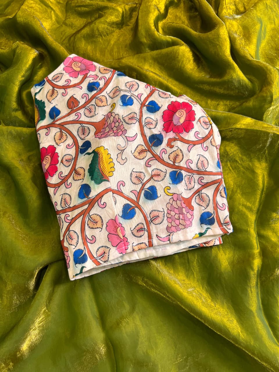 Space Silk Saree With beautiful kalamkari printed Stiched Blouse