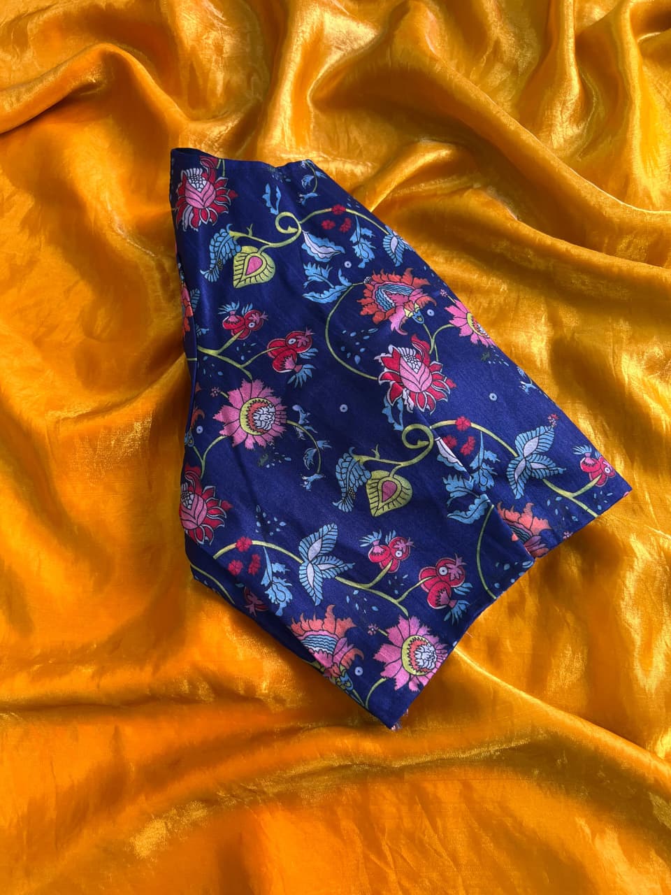 Space Silk Saree With beautiful kalamkari printed Stiched Blouse