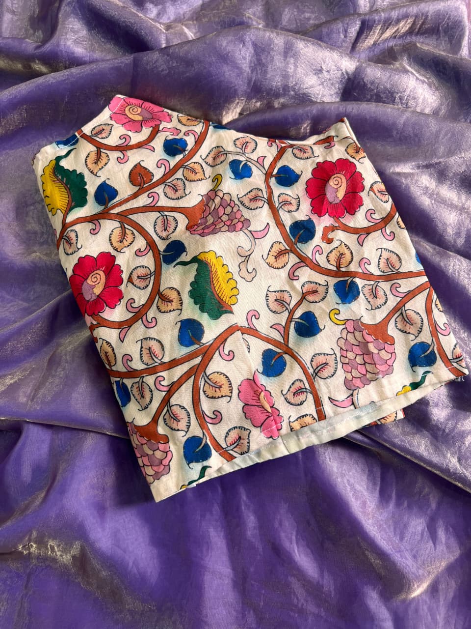 Space Silk Saree With beautiful kalamkari printed Stiched Blouse