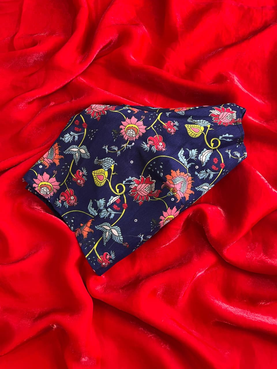 Space Silk Saree With beautiful kalamkari printed Stiched Blouse